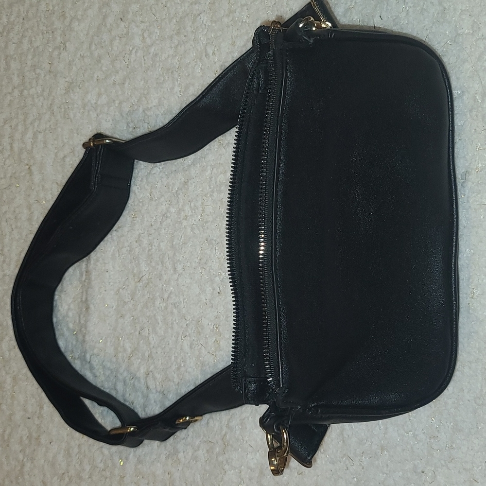 Crossbody - Picture 3 of 4